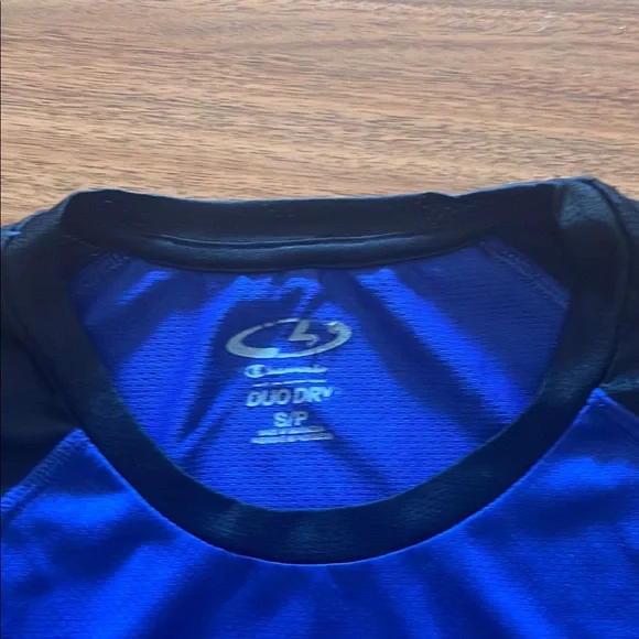 Speedo Men's Black and Blue Rash Guard - Picture 2 of 4